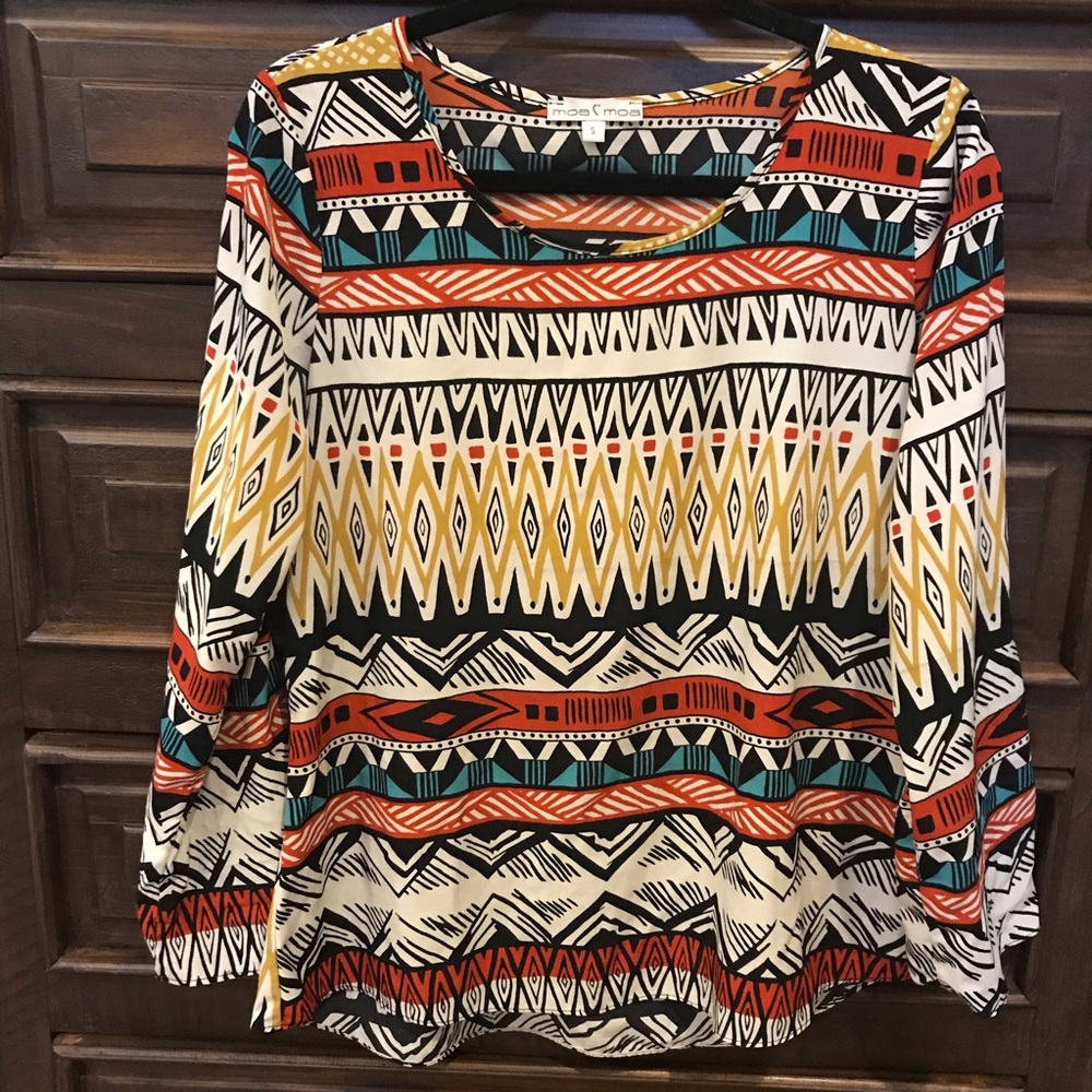 Moa Moa patterned Top Shirt Blouse